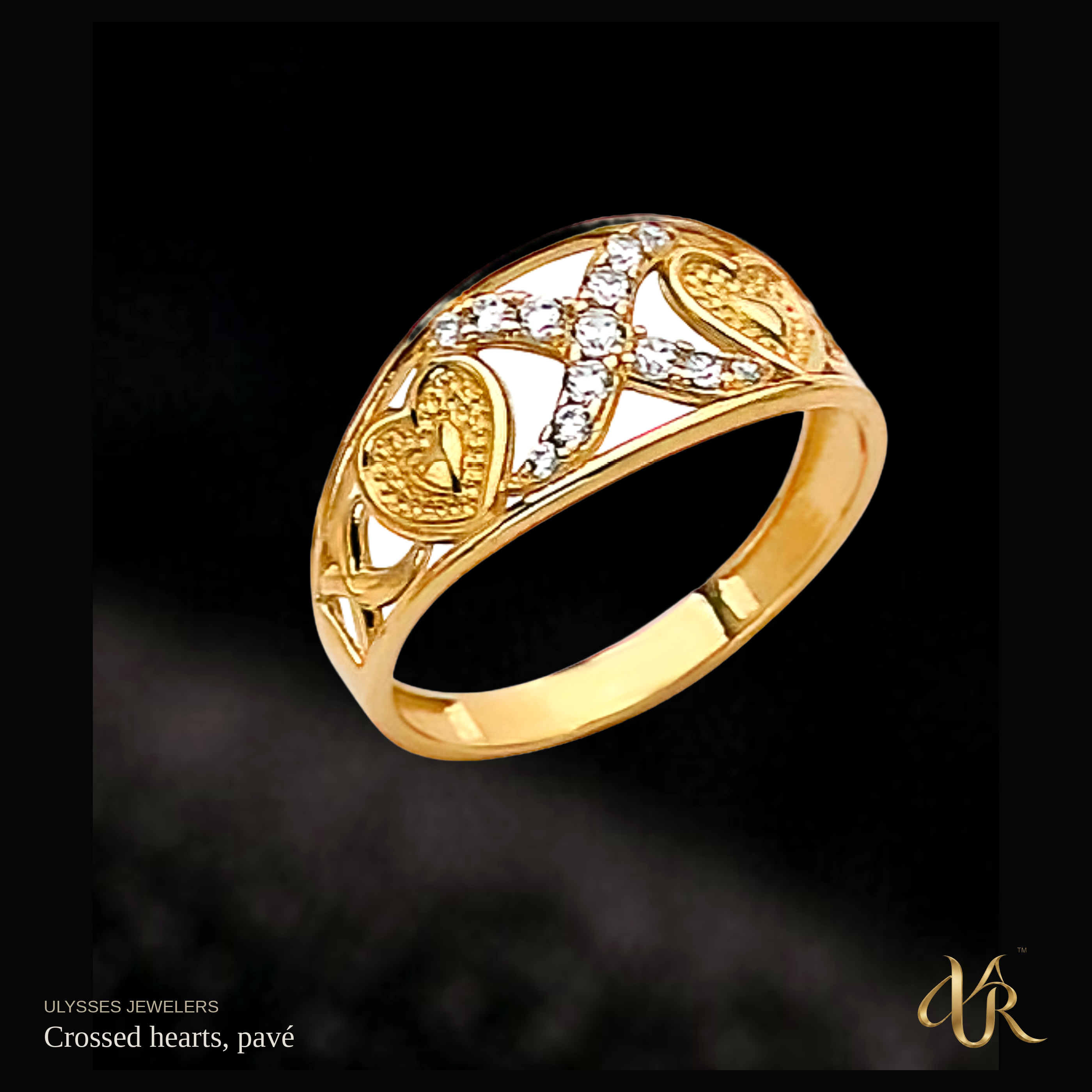 Crossed hearts, pavé